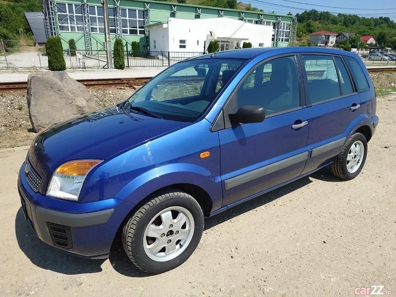 Utilizat 2007 Ford Fusion Berlinǎ | 2.590 EUR - Imagine 1/4