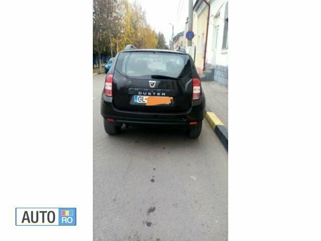 Negru Utilizat 2016 Dacia Duster SUV | 7.000 EUR (Preț bun) - Imagine 1/4