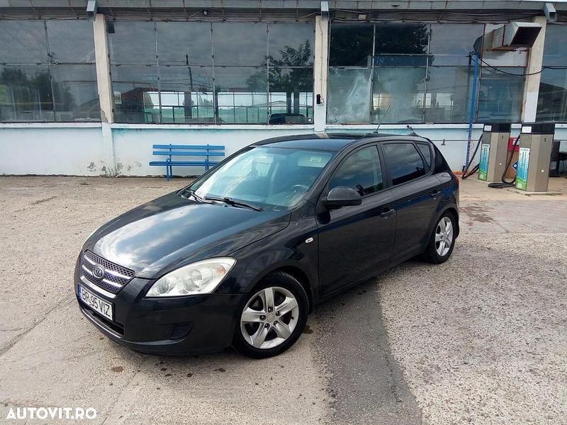 Culoarenegru Utilizat 2008 Kia Ceed Best Hatchback | 3.000 EUR - Imagine 1/4