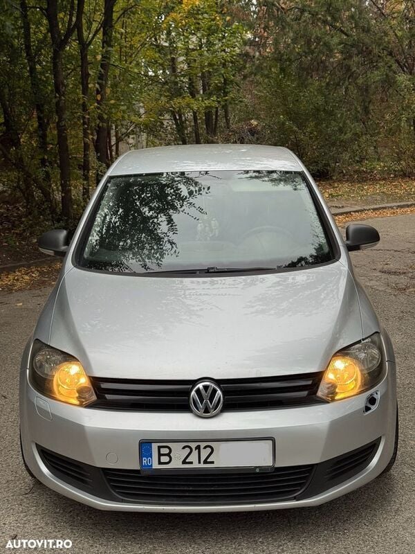 Gri Utilizat 2010 VW Golf Plus Comfortline Monovolum | 3.800 EUR - Imagine 1/4
