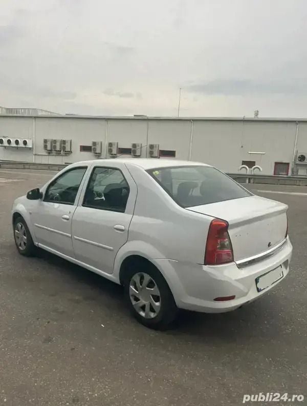Utilizat 2010 Dacia Logan Berlinǎ | 1.800 EUR (Preț bun) - Imagine 1/4