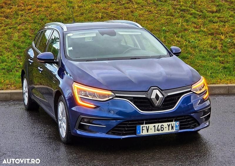 Culoarealbastru Utilizat 2021 Renault Mégane GrandTour Business Break | 9.490 EUR (Preț bun) - Imagine 1/4
