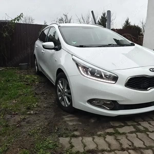 Second-hand Kia Ceed 128 CP (94 kW) 2015 Hatchback