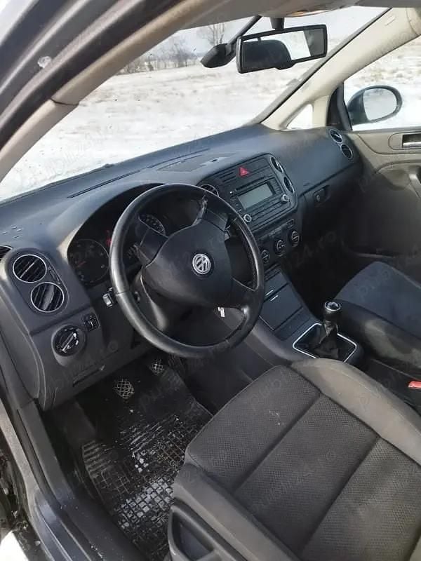 Second-hand VW Golf IV 140 CP (102 kW) 2006 Berlinǎ