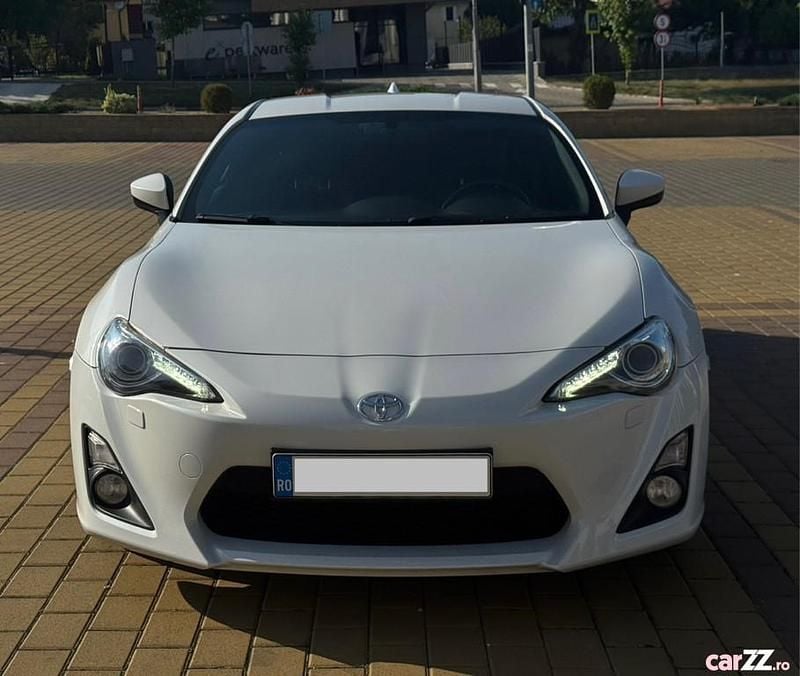 Utilizat 2013 Toyota GT86 GT Coupe | 15.900 EUR - Imagine 1/4