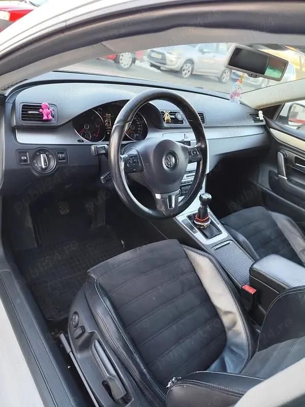 Second-hand VW Passat 140 CP (102 kW) 2008 Alb Berlinǎ