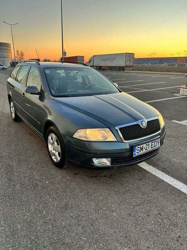 Gri Utilizat 2006 Skoda Octavia Break | 2.200 EUR (Preț OK) - Imagine 1/4
