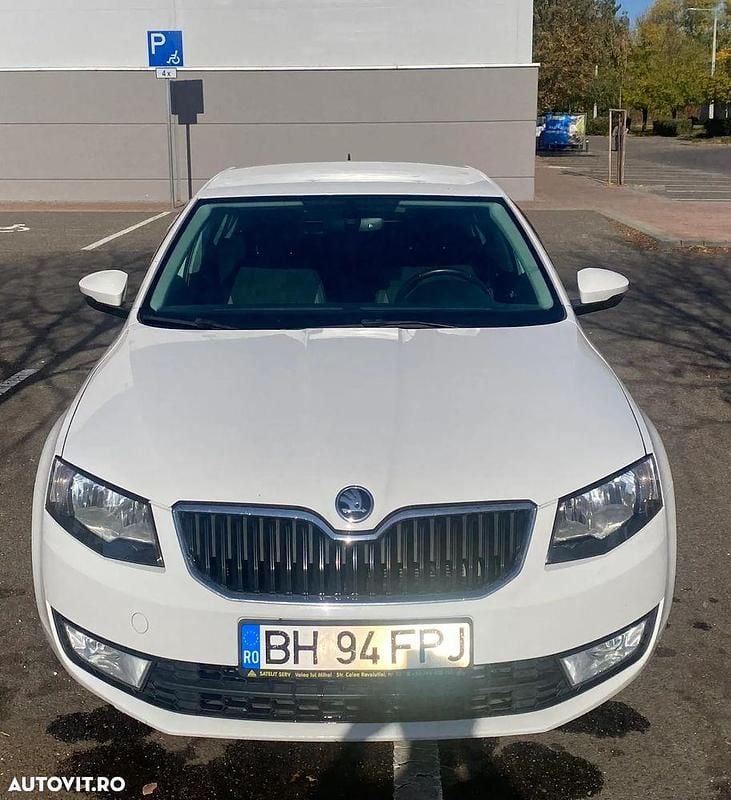 Alb Utilizat 2016 Skoda Octavia Ambition Berlinǎ | 7.250 EUR (Preț bun) - Imagine 1/4