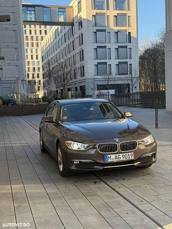 Maro Utilizat 2012 BMW 318 Luxury Line Hatchback | 8.990 EUR (Preț OK) - Imagine 1/4