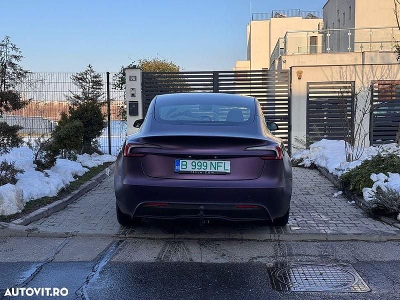 Second-hand Tesla Model 3 377 kW (513 CP) 2025 Culoarealte culori Berlinǎ