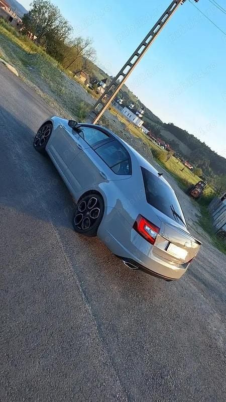 Utilizat 2014 Skoda Octavia vRS Berlinǎ | 11.990 EUR (Scump) - Imagine 1/4