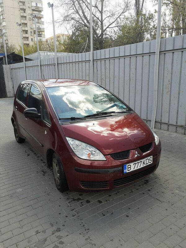 Visiniu Utilizat 2007 Mitsubishi Colt Hatchback | 1.450 EUR - Imagine 1/3