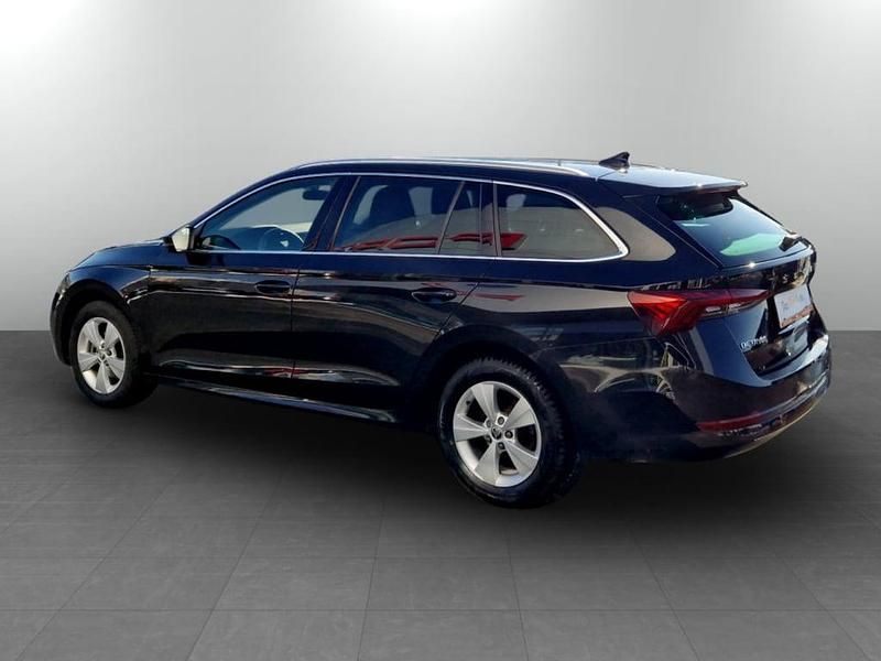 Second-hand Skoda Octavia 150 CP (110 kW) 2022 Negru  metalic  perleffect Break