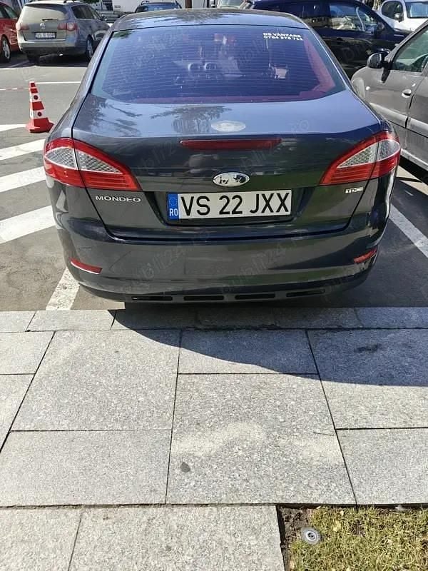 Second-hand Ford Mondeo 163 CP (119 kW) 2010 Berlinǎ