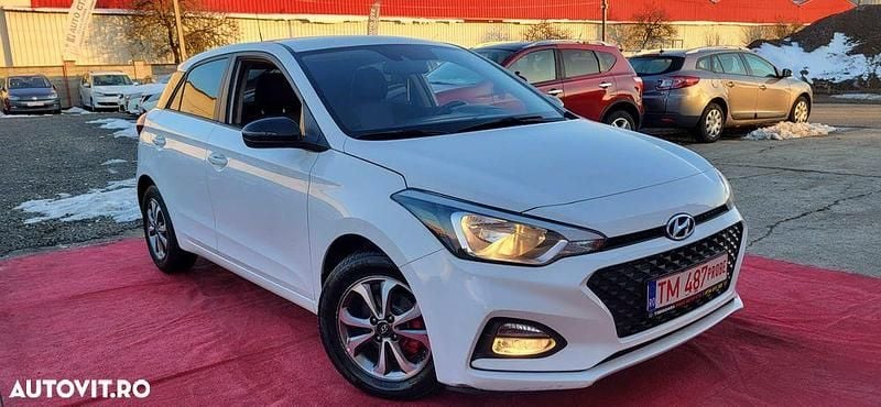 Culoarealb Second-hand 2021 Hyundai i20 Classic Hatchback | 8.900 EUR (Super Preț) - Imagine 1/4