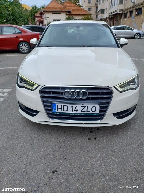 Alb Utilizat 2013 Audi A3 Coupe | 6.100 EUR (Super Preț) - Imagine 1/4