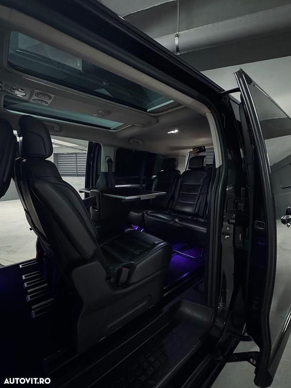 Second-hand Toyota Proace Verso Executive 177 CP (130 kW) 2018 Culoarenegru Berlinǎ