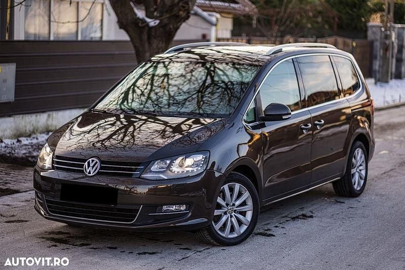 Second-hand VW Sharan Highline 177 CP (130 kW) 2014 Culoaremaro Monovolum