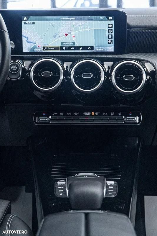 Second-hand Mercedes CLA250e Progressive 218 CP (160 kW) 2022 Culoaregri Berlinǎ