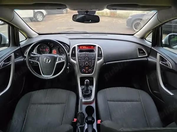 Second-hand Opel Astra 160 CP (117 kW) 2011 Break