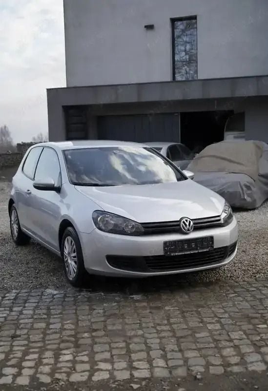 Utilizat 2010 VW Golf VI Coupe | 5.500 EUR (Scump) - Imagine 1/4