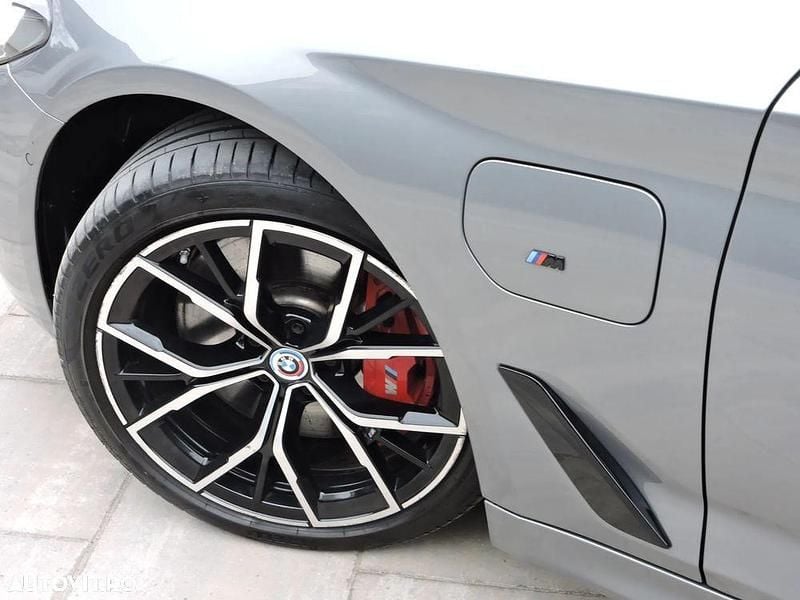 Second-hand BMW 545e M Sport 394 CP (289 kW) 2023 Culoaregri Hatchback