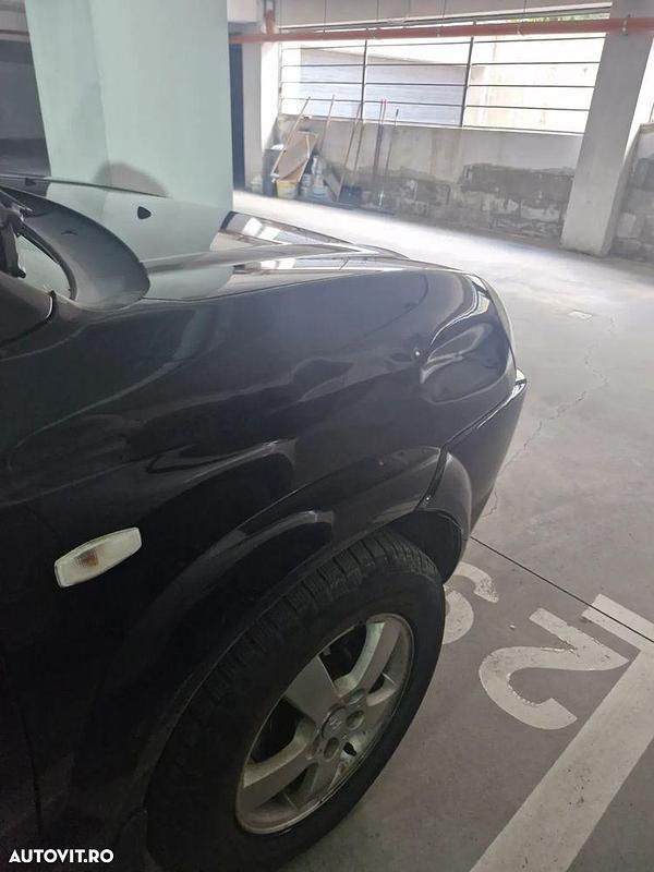 Culoarenegru Utilizat 2007 Hyundai Tucson GLS SUV | 2.800 EUR (Puțin scump) - Imagine 1/4