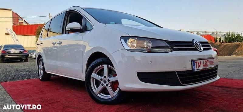 Second-hand VW Sharan Comfortline 140 CP (102 kW) 2014 Culoaregalbeuriu Monovolum