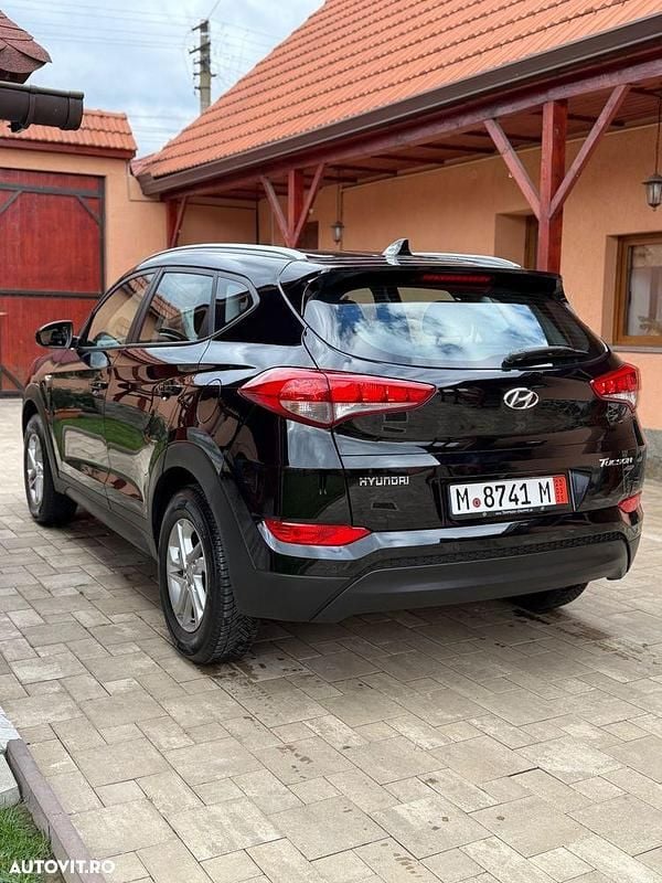 Second-hand Hyundai Tucson Select 132 CP (97 kW) 2018 Culoarenegru SUV
