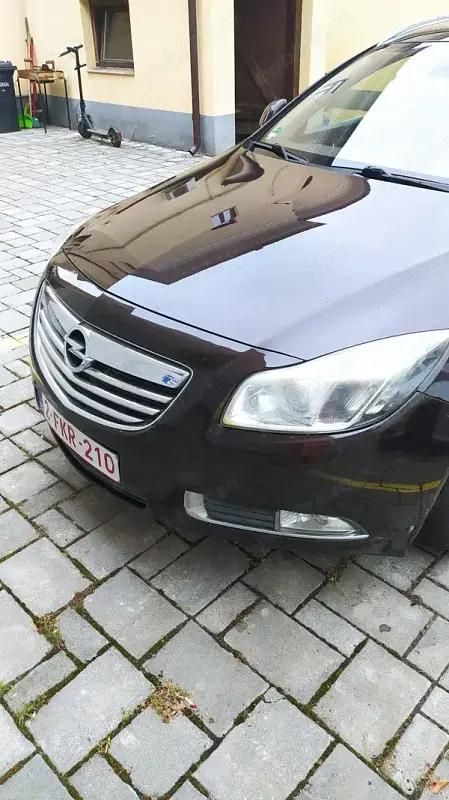 Utilizat 2011 Opel Insignia Sport Break | 2.900 EUR - Imagine 1/4