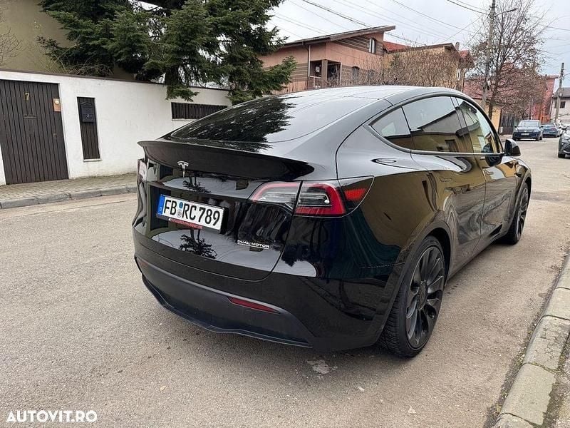 Second-hand Tesla Model Y Performance 392 kW (534 CP) 2023 Culoarenegru SUV