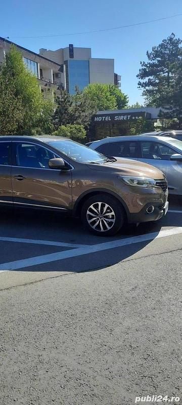 Maro Utilizat 2017 Renault Kadjar SUV | 12.500 EUR - Imagine 1/4