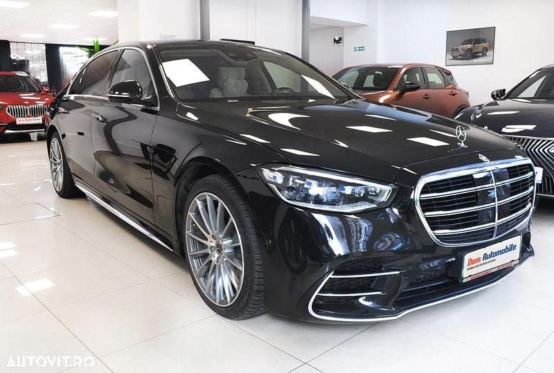 Second-hand Mercedes S500 435 CP (319 kW) 2023 Culoarenegru Berlinǎ