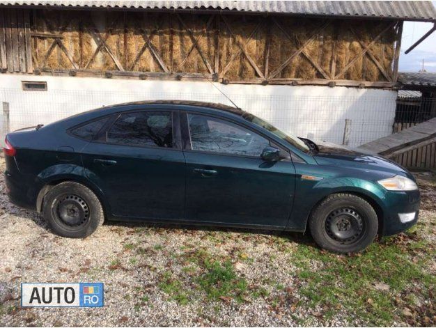 Verde Utilizat 2008 Ford Mondeo Hatchback | 8.000 EUR - Imagine 1/4