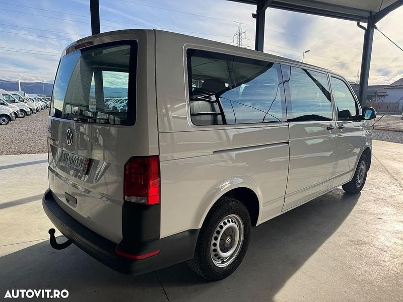 Second-hand VW Transporter Comfortline 150 CP (110 kW) 2020 Culoarealb Van