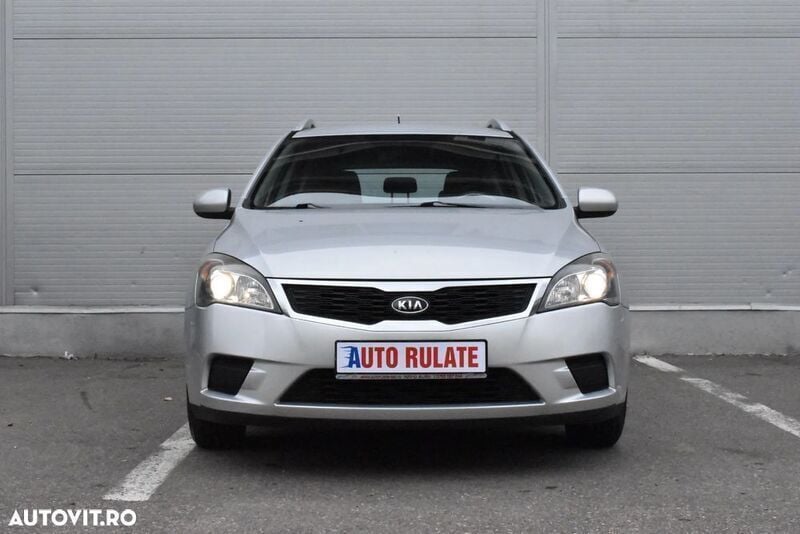 Second-hand Kia Ceed City 109 CP (80 kW) 2010 Gri Hatchback