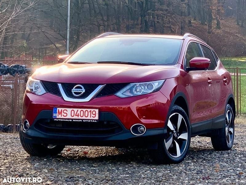 Culoarerosu Utilizat 2016 Nissan Qashqai 360º SUV | 12.700 EUR (Preț OK) - Imagine 1/4