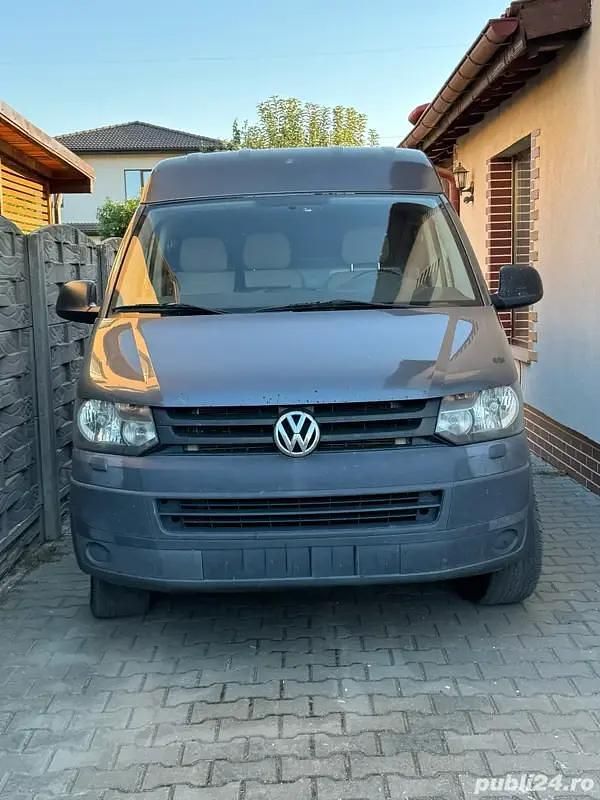 Utilizat 2011 VW T5 Van | 7.000 EUR (Super Preț) - Imagine 1/4