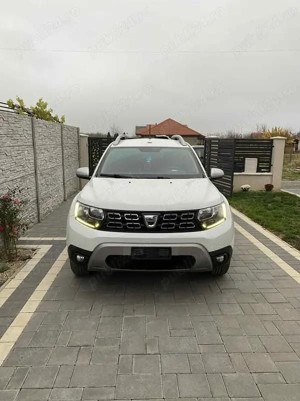 Alb Utilizat 2019 Dacia Duster SUV | 11.300 EUR (Preț OK) - Imagine 1/4