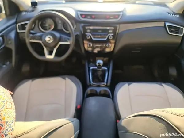 Second-hand Nissan Qashqai 85 CP (62 kW) 2017 Alb SUV