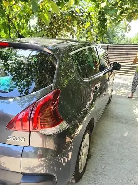 Second-hand Peugeot 3008 120 CP (88 kW) 2015 Gri Monovolum