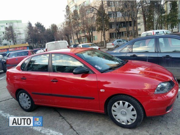 Rosu Utilizat 2008 Seat Cordoba Berlinǎ | 3.500 EUR - Imagine 1/4