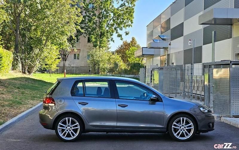 Second-hand VW Golf VI Highline 122 CP (89 kW) 2010 Culoareargint Hatchback