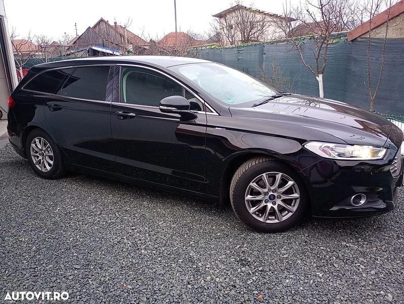 Second-hand Ford Mondeo Business Edition 120 CP (88 kW) 2015 Culoarenegru Break