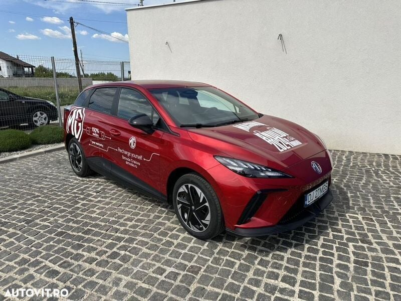 Rosu Utilizat 2023 MG MG4 EV Hatchback | 26.436 EUR - Imagine 1/4