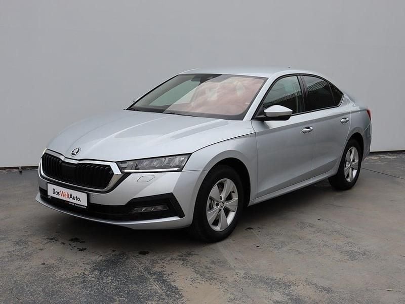 Gri mediu normal Utilizat 2018 Skoda Octavia Ambition | 16.900 EUR (Preț bun) - Imagine 1/4