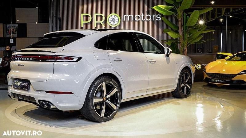 Second-hand Porsche Cayenne Coupe 470 CP (345 kW) 2024 Culoaregri Coupe