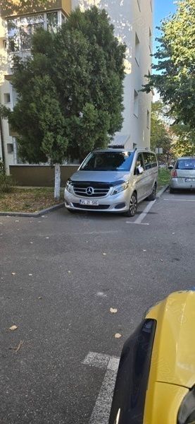 Utilizat 2015 Mercedes V250 Monovolum | 29.500 EUR - Imagine 1/4