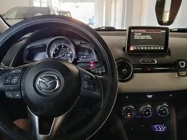 Second-hand 2016 Mazda 3 Berlinǎ | 7.990 EUR (Preț OK) - Imagine 1/4