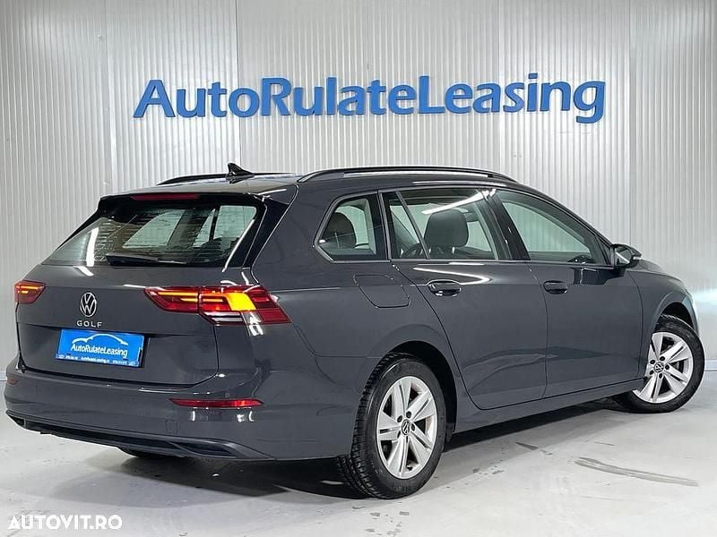 Second-hand VW Golf VIII Life 130 CP (95 kW) 2021 Culoaregri Break